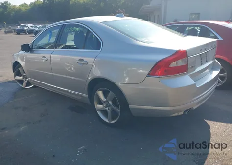 2010 Volvo S80 T6 z USA, uszkodzony, nr VIN YV1992AH1A1123471